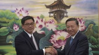 Thượng tướng Tô Lâm tiếp Đại sứ đặc mệnh toàn quyền Singapore