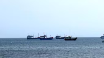 Những "cột mốc sống" giữa biển đảo quê hương