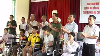 Thắp lửa tình nguyện vì nhân dân phục vụ