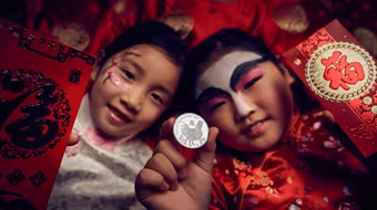 Không khí đón Tết năm mới 2017 trên thế giới