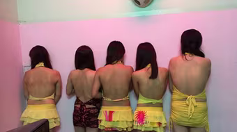 "Đột kích" cơ sở xông hơi kích dục, khiêu dâm