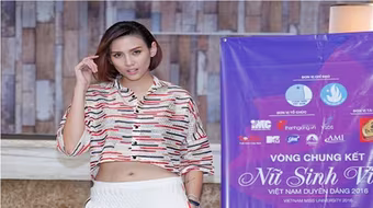 Siêu mẫu Hoàng Yến thị phạm catwalk cho 30 thí sinh "Nữ sinh viên Việt Nam duyên dáng 2016"
