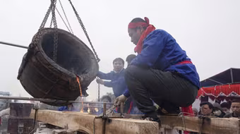 Khởi công đúc tượng quốc tổ Lạc Long Quân