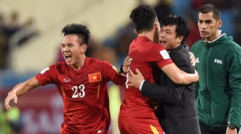 HLV Hữu Thắng giúp tuyển Việt Nam thăng hạng FIFA