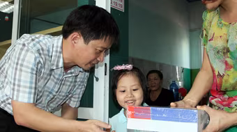 Trung thu ấm tình người tại Bệnh viện Nhi Trung ương