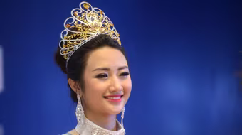 "Hoa hậu Bản sắc Việt toàn cầu" Thu Ngân "theo chồng bỏ cuộc chơi"