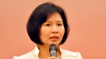 Bộ Công Thương nói về số cổ phần của Thứ trưởng Hồ Thị Kim Thoa tại bóng đèn Điện Quang