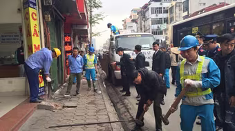 Hà Nội ban hành Quy tắc ứng xử công cộng: Khuyến cáo không chiếm dụng vỉa hè