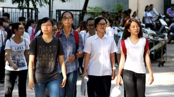 Rút quy định cấm học sinh bình luận dung tục trên mạng