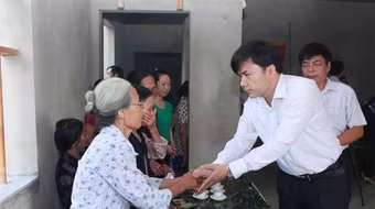 Truy tặng Bằng khen cho học sinh dũng cảm quên mình cứu bạn