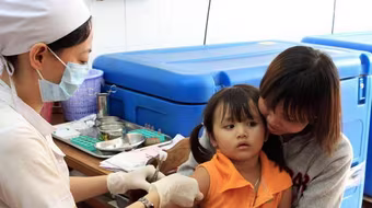 Xuất hiện "cơn sốt" săn lùng vaccine dịch vụ