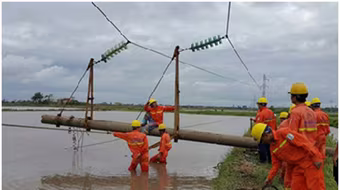 Sau bão số 1: Hệ thống điện mới được hơn 90%