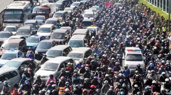 85% người dân Hà Nội ủng hộ hạn chế xe cá nhân