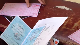 Người tạm trú bị phân biệt khi xin việc ở cơ quan Nhà nước