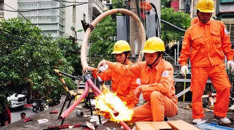 EVN HANOI đồng loạt khởi công 35 công trình đầu Xuân Đinh Dậu