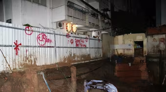 Gần 20 hộ dân di tản vì sụt lún công trình