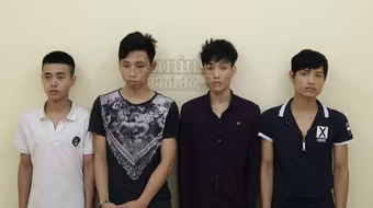 Trộm ghé thăm hàng loạt công ty từ đường trên mái