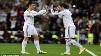 Ancelotti hứa hẹn “song sát” Ronaldo – Bale tỏa sáng trong trận lượt về