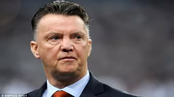 Louis van Gaal chính thức trở thành HLV trưởng của M.U