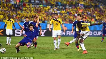 Colombia “vô đối” ở bảng C, Hy Lạp giành vé kịch tính ở phút bù giờ