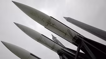 Triều Tiên: “Đối thoại không được, súng đạn sẽ giải quyết tất cả"