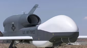 Hàn Quốc chi hàng tỷ USD mua 4 UAV Global Hawk?
