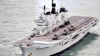 Anh triển khai thêm 6 máy bay tới giúp Philippines