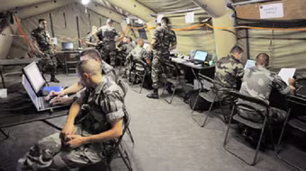 Pháp chi 2 tỷ USD cho phòng thủ mạng