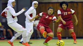 Chấn động: 4 trụ cột đội tuyển bóng đá nữ quốc gia Iran là...nam giới