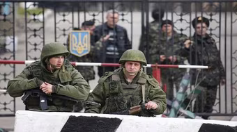 Crimea quyết bắt kẻ “ném đá giấu tay”, bắn cả 2 bên để kích động bạo lực