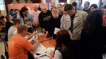 Gần 90% người dân Donetsk ủng hộ độc lập