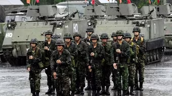 Cựu Thủ tướng Yingluck, các bộ trưởng cùng nhiều lãnh đạo biểu tình bị bắt giữ