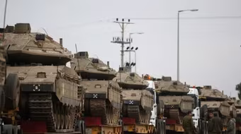 Israel tập trung lớn xe tăng và pháo binh đến dải Gaza