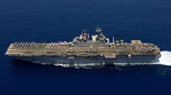 Trung Quốc lo sợ Nhật mua tàu đổ bộ tấn công 4 vạn tấn của Mỹ 