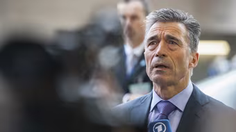 NATO: Quân đội Nga đã rút khỏi biên giới Ukraine