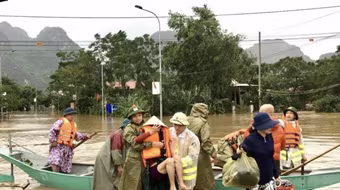 Dậy lên tinh thần tương thân, tương ái, nghĩa đồng bào của người Việt