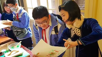 Trưng bày tranh dân gian truyền thống Việt Nam