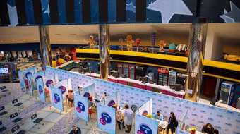 Covid-19 bị chặn đứng tại tâm dịch sau tiêm chủng 