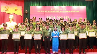 Xây dựng đội ngũ cán bộ lãnh đạo nữ có trình độ chuyên môn, nghiệp vụ trong Công an nhân dân