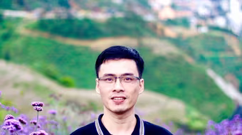 Gồng lên để sống qua đại dịch, thấy cả yêu thương lẫn phẫn nộ...