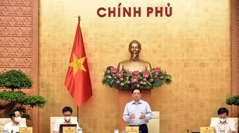 Chống dịch nghiêm ngặt, quyết liệt hơn vì an toàn, hạnh phúc, ấm no của nhân dân 