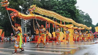 Phát triển văn hóa, con người để khơi dậy khát vọng xây dựng đất nước hùng cường 