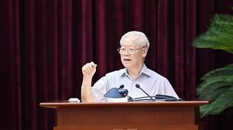 Không để “trên nóng, dưới lạnh” trong phòng, chống tham nhũng, tiêu cực: Nhìn từ Hà Nội (1): Lựa chọn khâu yếu, việc khó và cấp thiết trong cuộc chiến không khoan nhượng