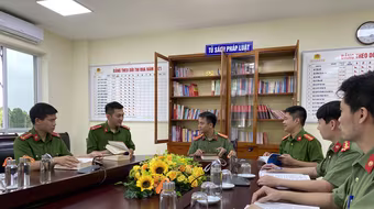 Từ chàng họa sĩ đến khắc tinh của tội phạm gieo rắc cái chết trắng