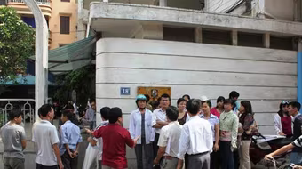 Tổng Giám đốc chuyển tiền của công ty về "sân sau"?