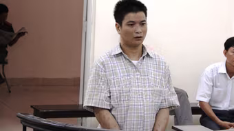 Vừa rời vợ đã giở trò đồi bại với bé gái 8 tuổi 