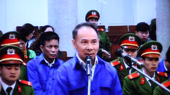 Dương Chí Dũng và đàn em phủ nhận hành vi nhận tiền "lại quả"