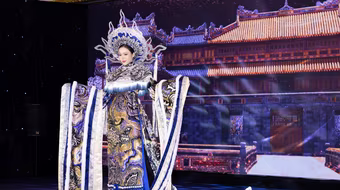 Hoa hậu Kiều Duy mang “Cửu Long ẩn vân” đến Miss International 2025