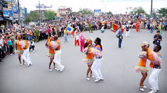 Sôi động, ấn tượng các lễ hội đường phố Huế