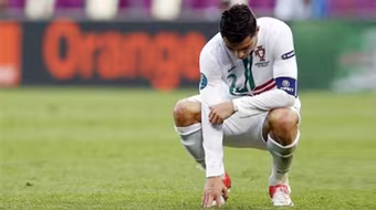 Tiền đạo Đình Tùng: “Ronaldo đáng được cảm thông”